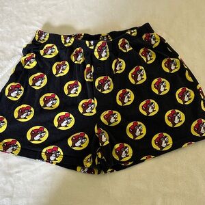 BUC-EE’s beaver Character Print Shorts